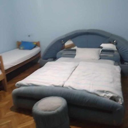 Hostel Bata Apartman Kanjiža Esterno foto